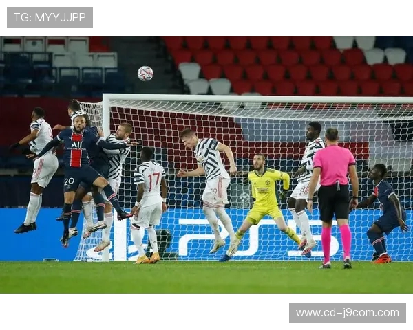 足球比赛中各种乌龙球类型及其形成原因的深度分析与精彩实例